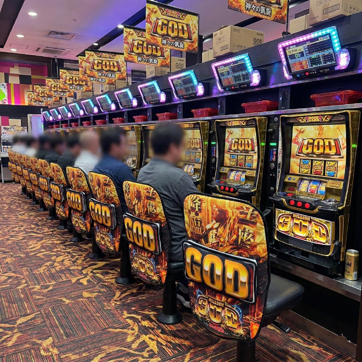 進化した立体チェアカバー『ミリオンゴッドクッション付き椅子カバー』　立体製法で視認効果抜群!!